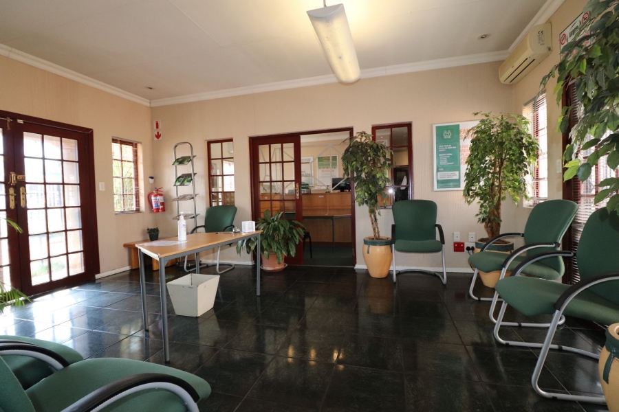 Commercial Property for Sale in Oudorp North West